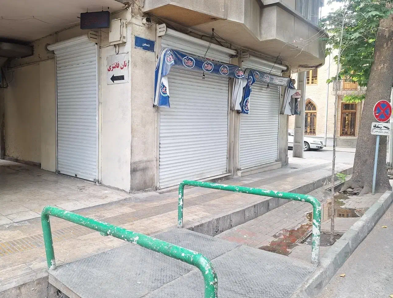 فروش مغازه در بورس پارچه و تولیدی ها|فروش مغازه و غرفه|تهران, آذربایجان|دیوار