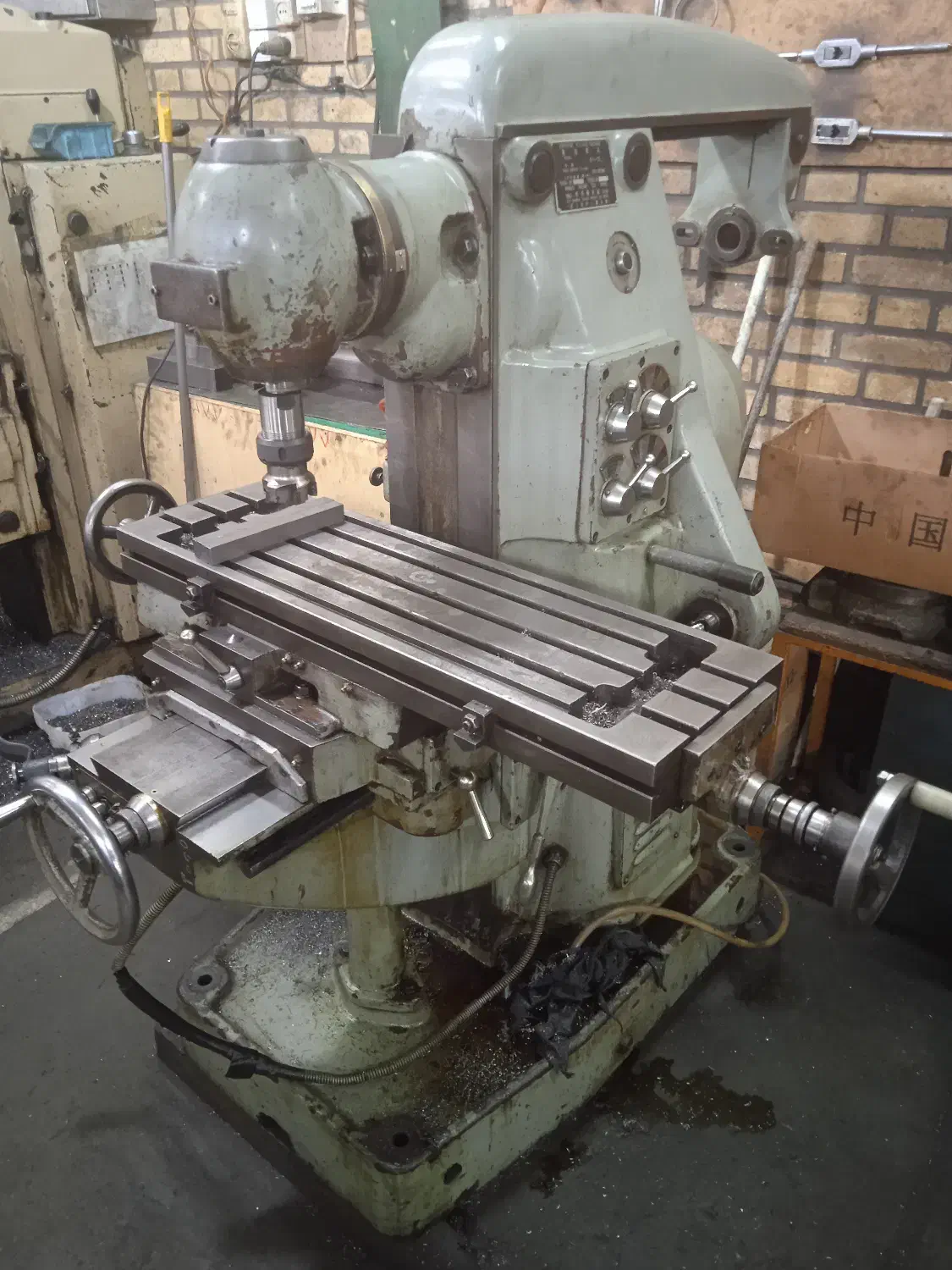 دستگاه فرز چینی درحال کار در کمالشهر|ماشینآلات صنعتی|کرج, شهرک صنعتی بهارستان|دیوار