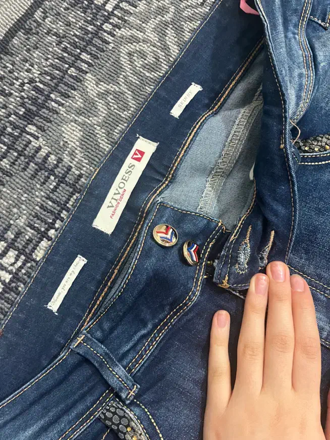 شلوار لی قدیمی نو|لباس|ابریشم, |دیوار