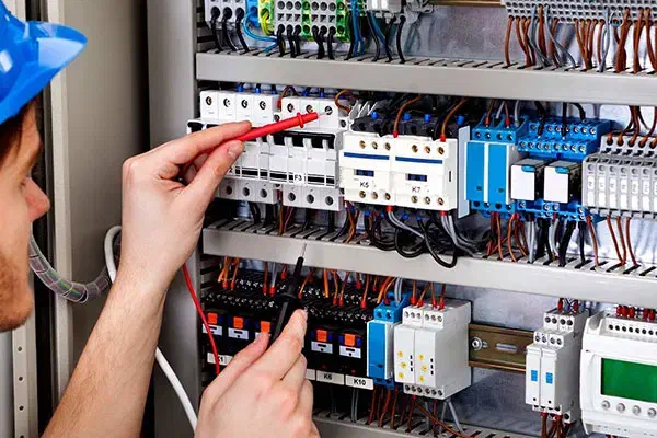 استخدام برقکار/مهندس برق|استخدام صنعتی، فنی، مهندسی|خاوران, |دیوار