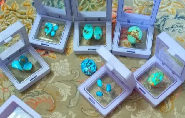 شجر قائن و فیروزه نیشابور و اوپال استرالیا|جواهرات|شیراز, شاهچراغ|دیوار