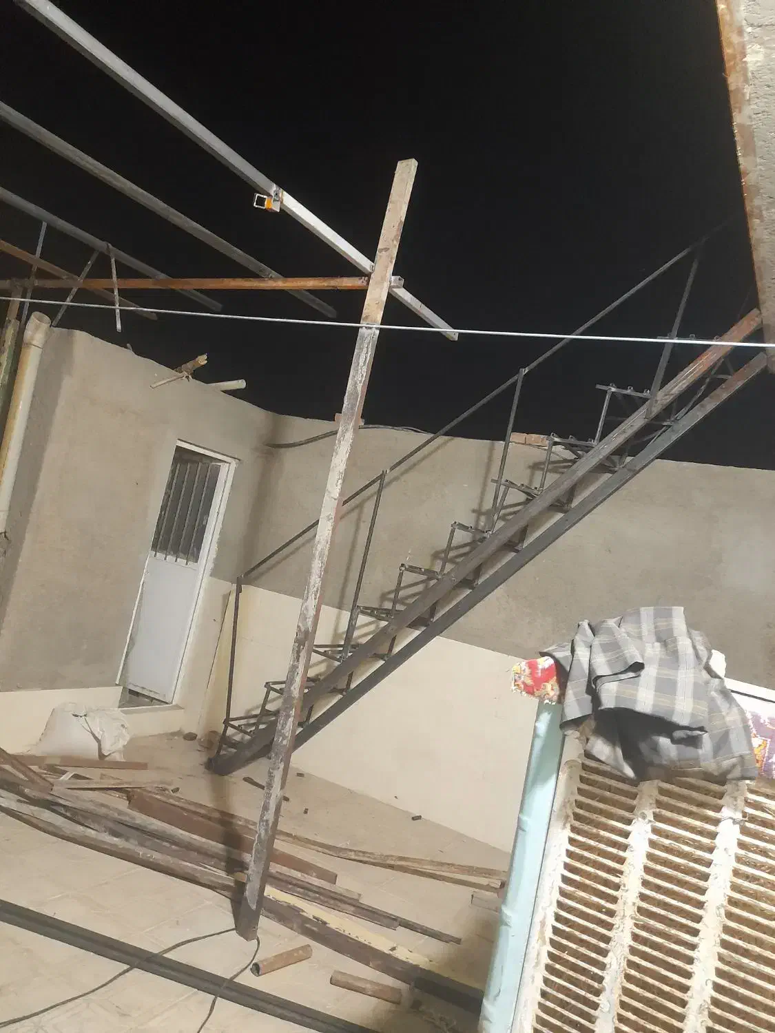 جوشکاری سیارزهک|خدمات پیشه و مهارت|زهک, |دیوار