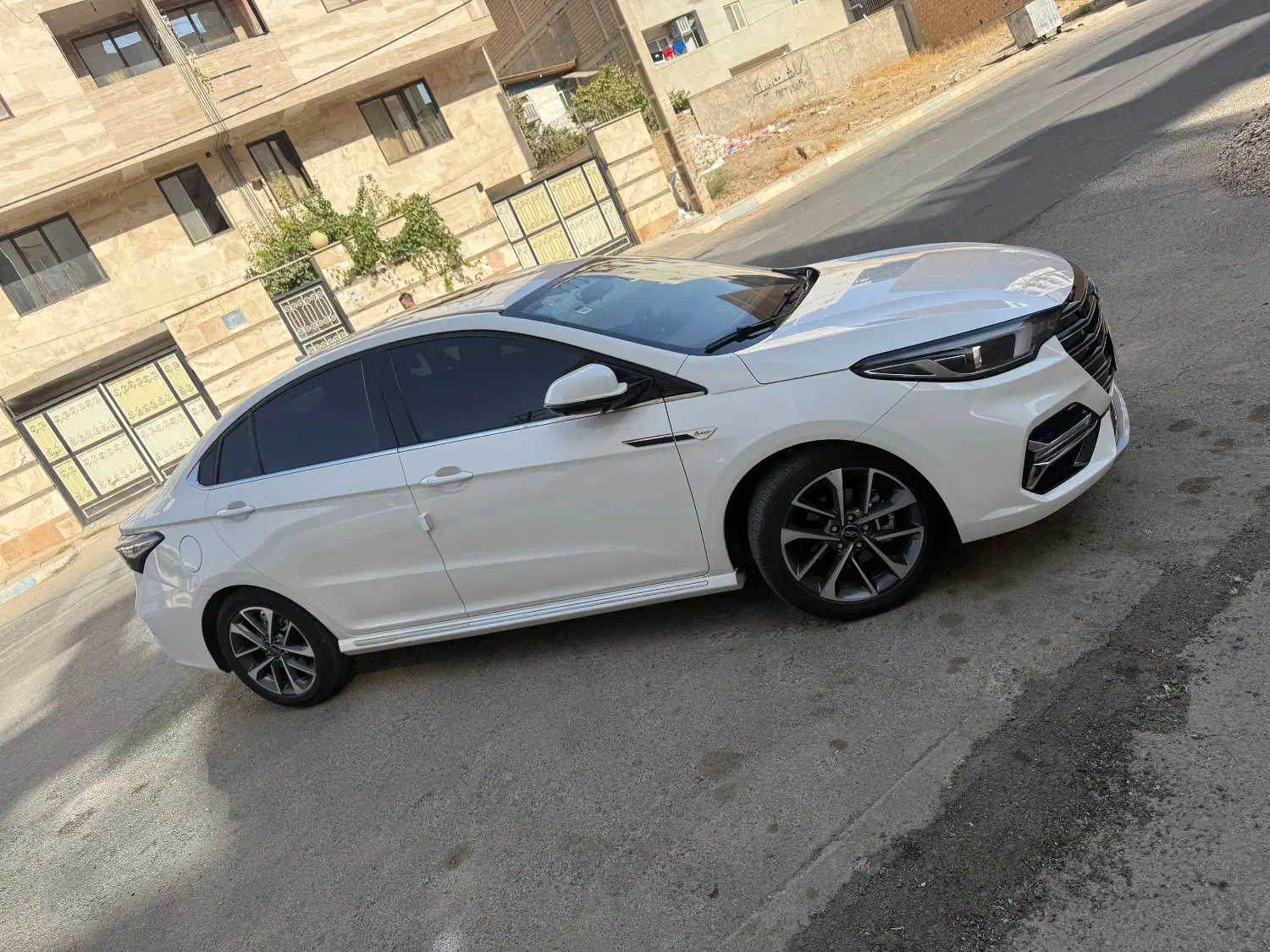 اریزو۶پرو|خودرو سواری و وانت|هشتگرد, شهرک ارم شرقی|دیوار