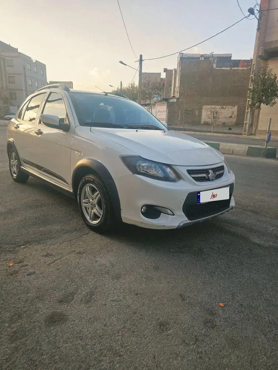 کوییک rسفید مشکی با رینگ|خودرو سواری و وانت|اراک, |دیوار