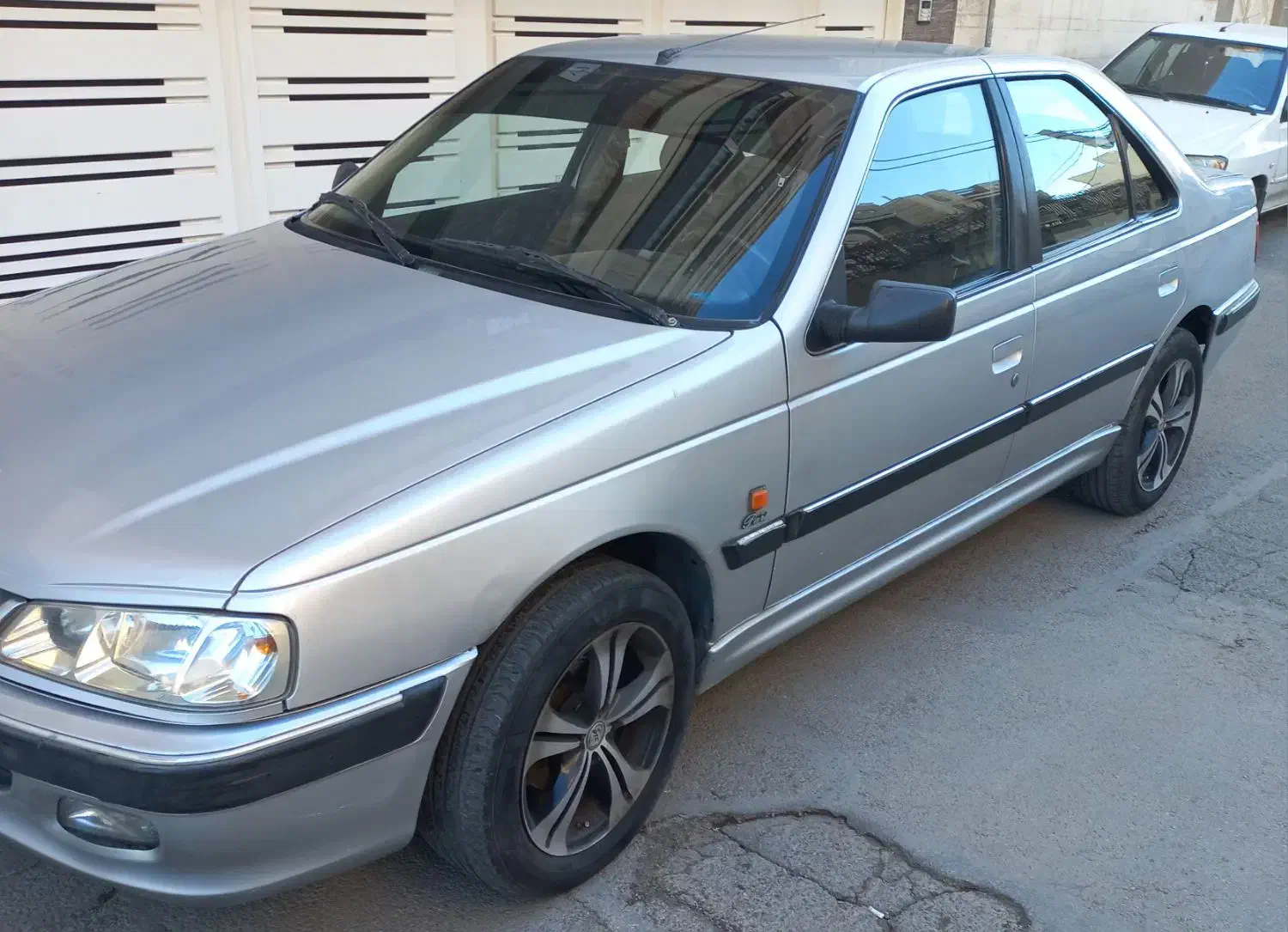 پژو پارس|خودرو سواری و وانت|اصفهان, دشتستان|دیوار