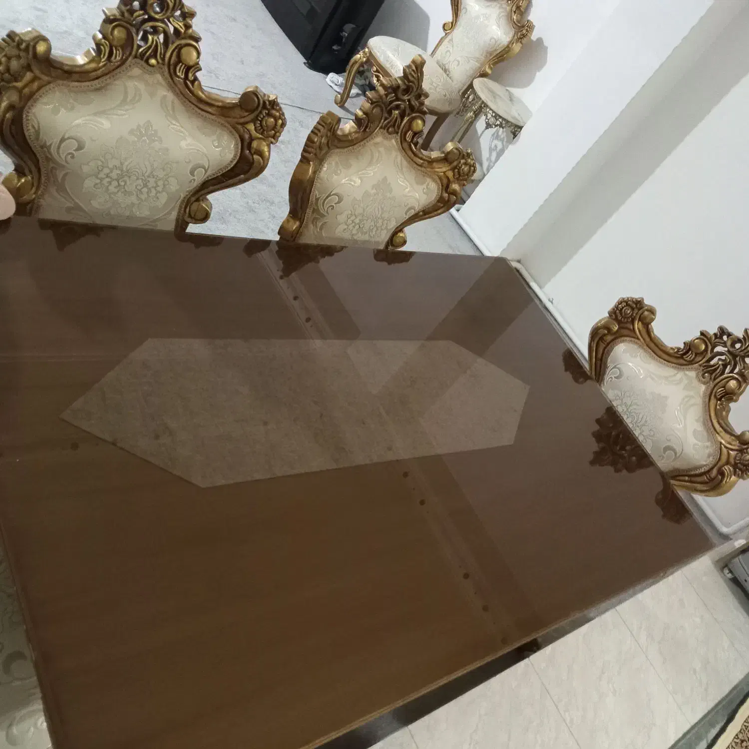 میز غذاخوری|میز و صندلی غذاخوری|میانه, |دیوار