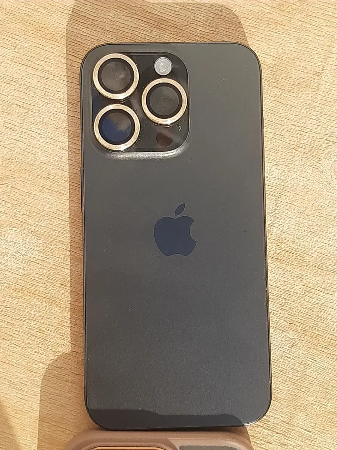 ایفون ۱۵پرو باطری ۱۰۰|موبایل|هشتگرد, گلسار|دیوار