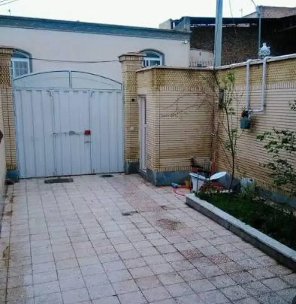 یه همخونه خانم میخوام|اجارهٔ خانه و ویلا|دهدشت, |دیوار