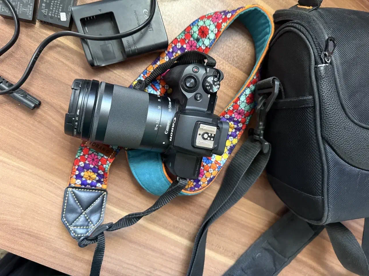 دوربین کنونM50 با لوازم جانبی|دوربین عکاسی و فیلمبرداری|کرمان, |دیوار