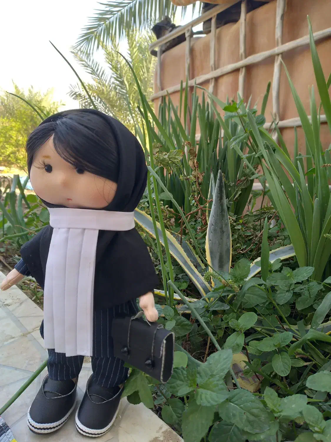 عروسک وکیل|اسباب‌‌بازی|جهرم, |دیوار