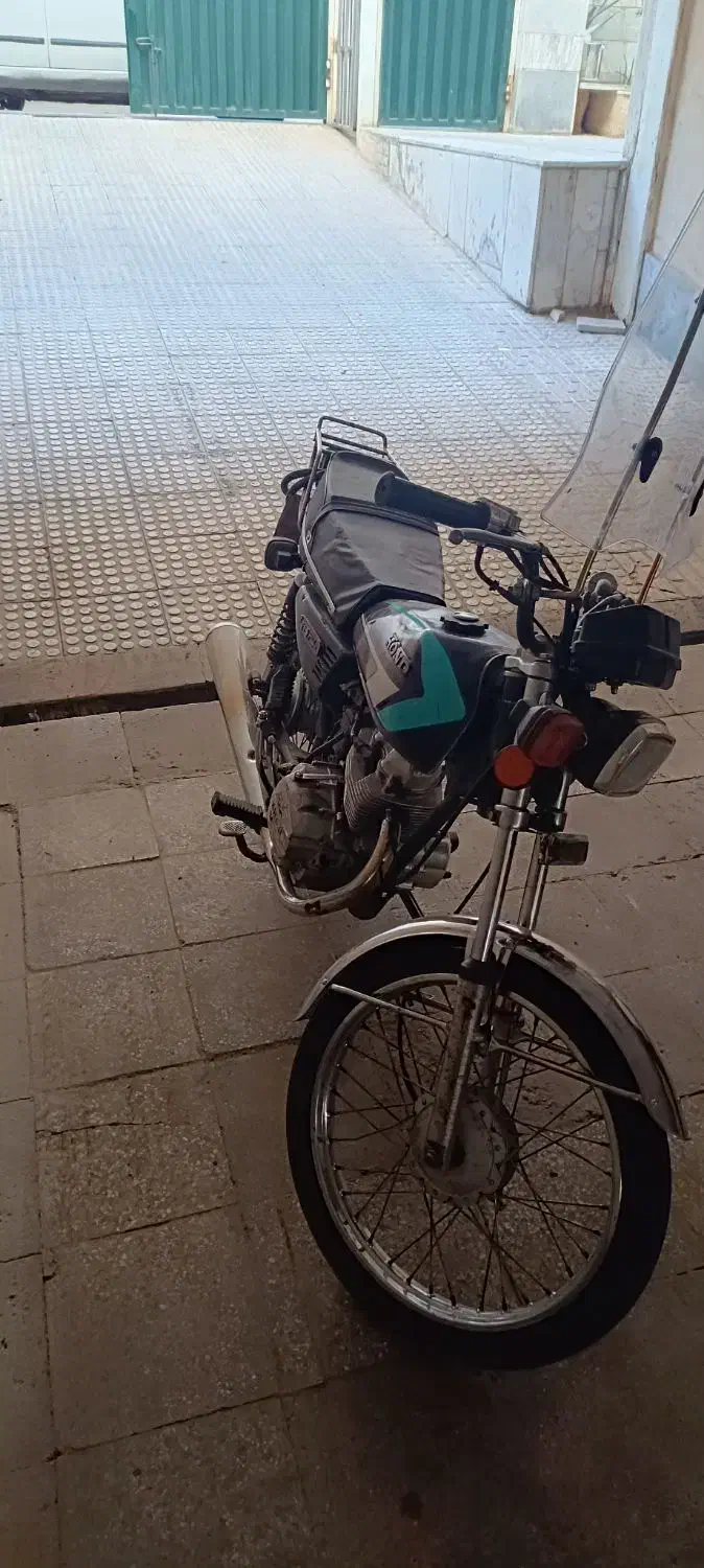 موتور مدل ۸۷ سلامت سری اول تیز تک کار|موتورسیکلت|تهران, وحیدیه|دیوار