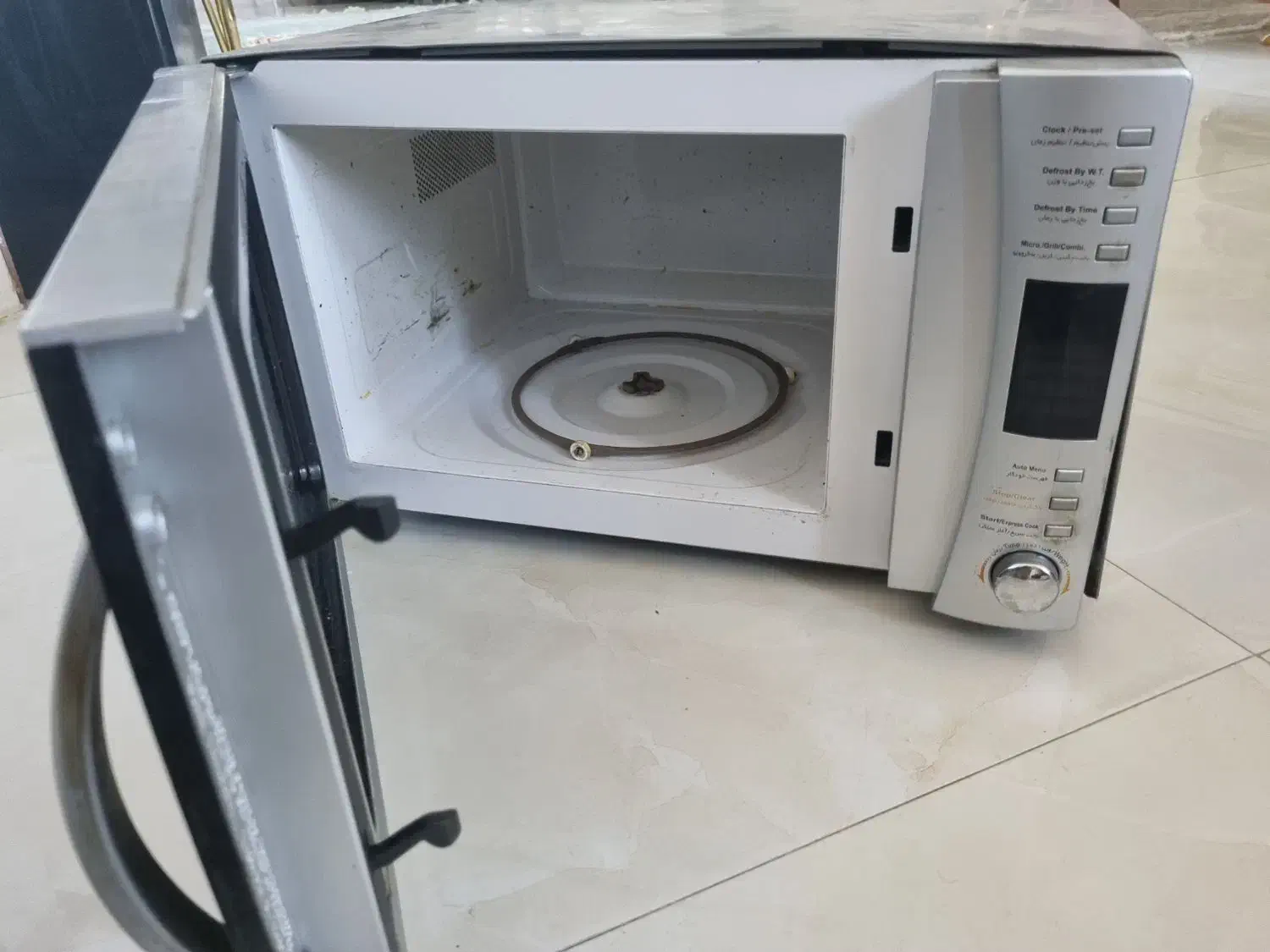 فروش ماکروفر دست دوم|اجاق گاز و لوازم برقی پخت‌وپز|زرند, |دیوار