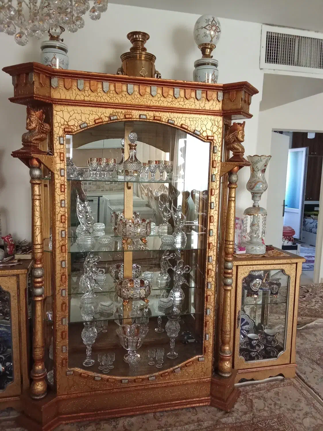 بوفه تمام چوب طرح هخامنش|بوفه، ویترین، کنسول|تهران, بلورسازی|دیوار