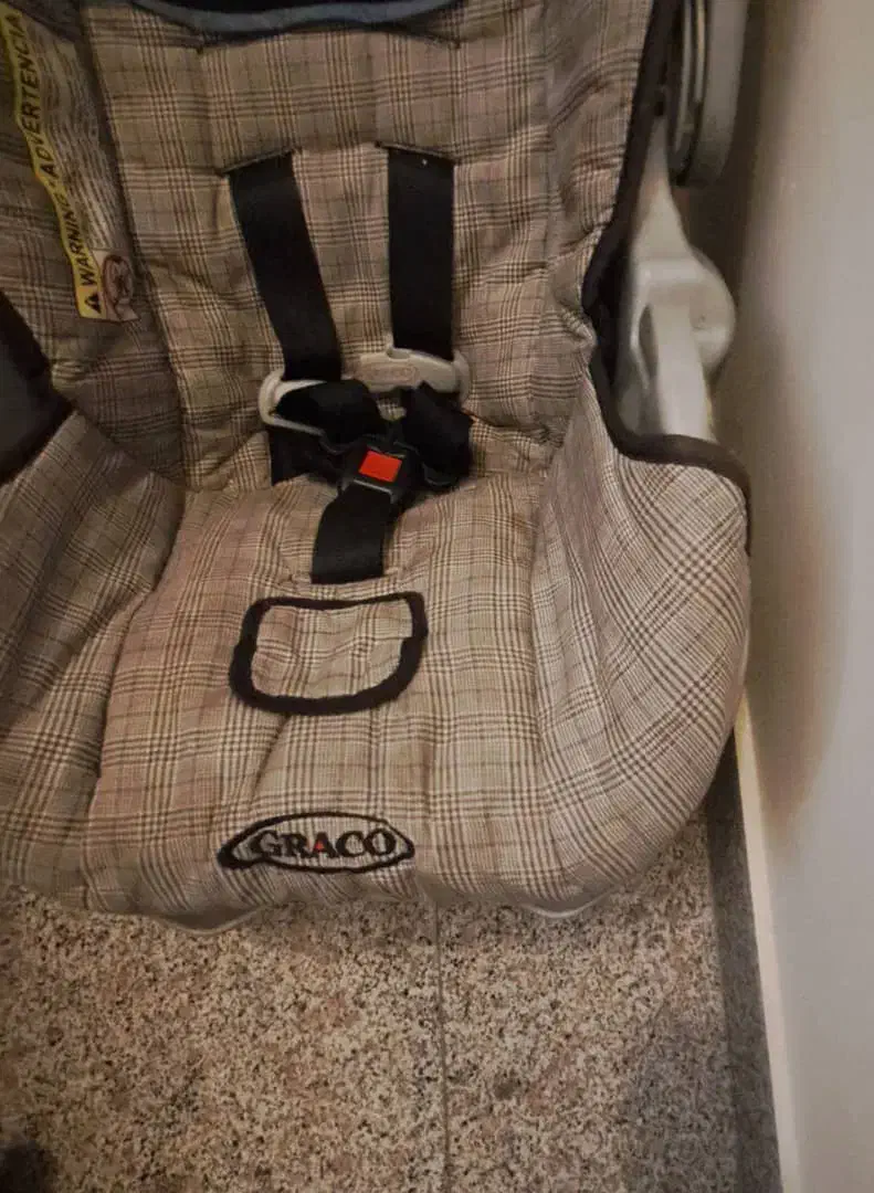 کریر و صندلی ماشین کودک ۰ تا ۳ سال گراکو اصل|کالسکه و لوازم جانبی|تهران, زعفرانیه|دیوار