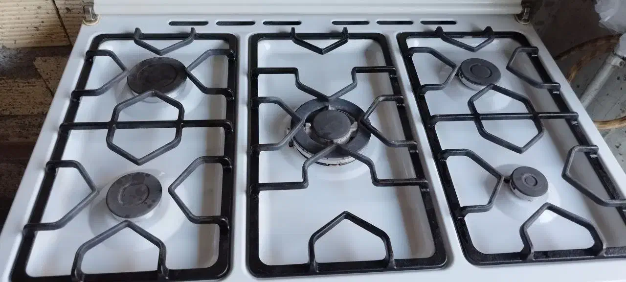 گاز فر در حد نو مارک اسنوا|اجاق گاز و لوازم برقی پختوپز|کامیاران, |دیوار