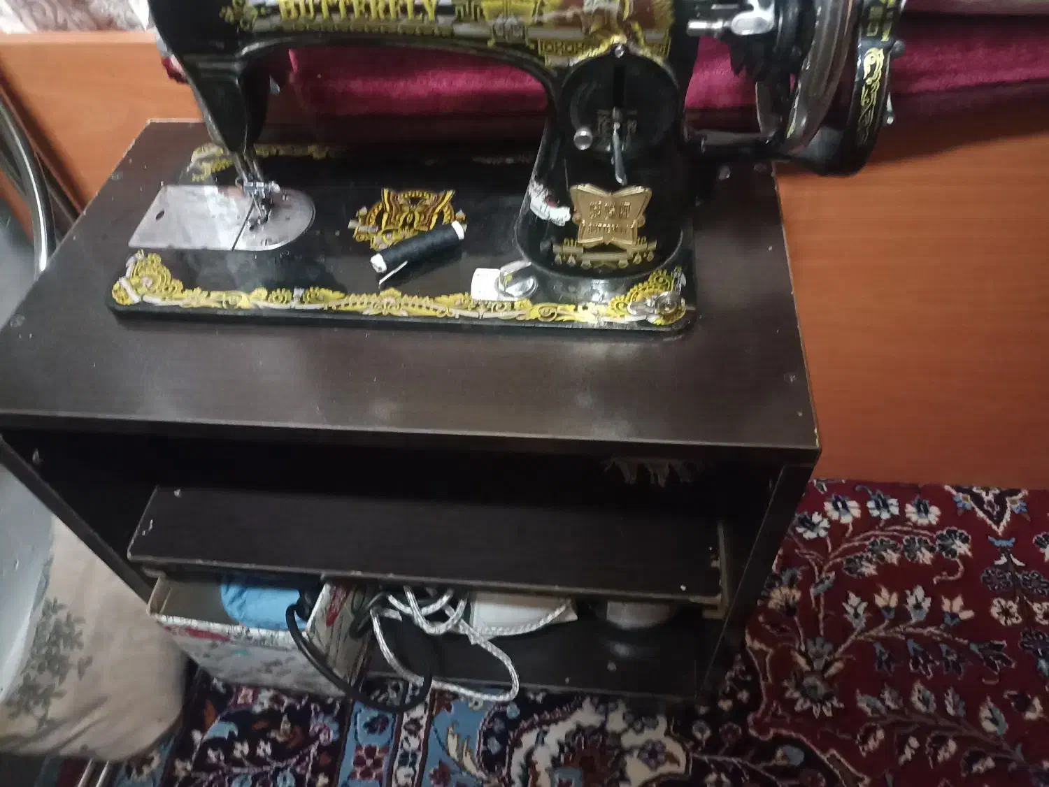 چرخ خیاطی بازیر کمدی|چرخ خیاطی و ریسندگی|خرم‌آباد, |دیوار