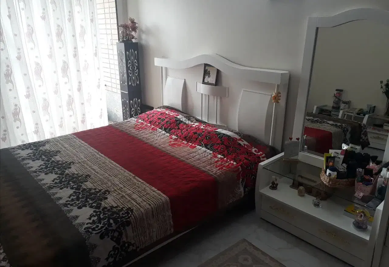 سرویس خواب تمیز و نو|تخت و سرویس خواب|اصفهان, بهارستان (مخابرات)|دیوار