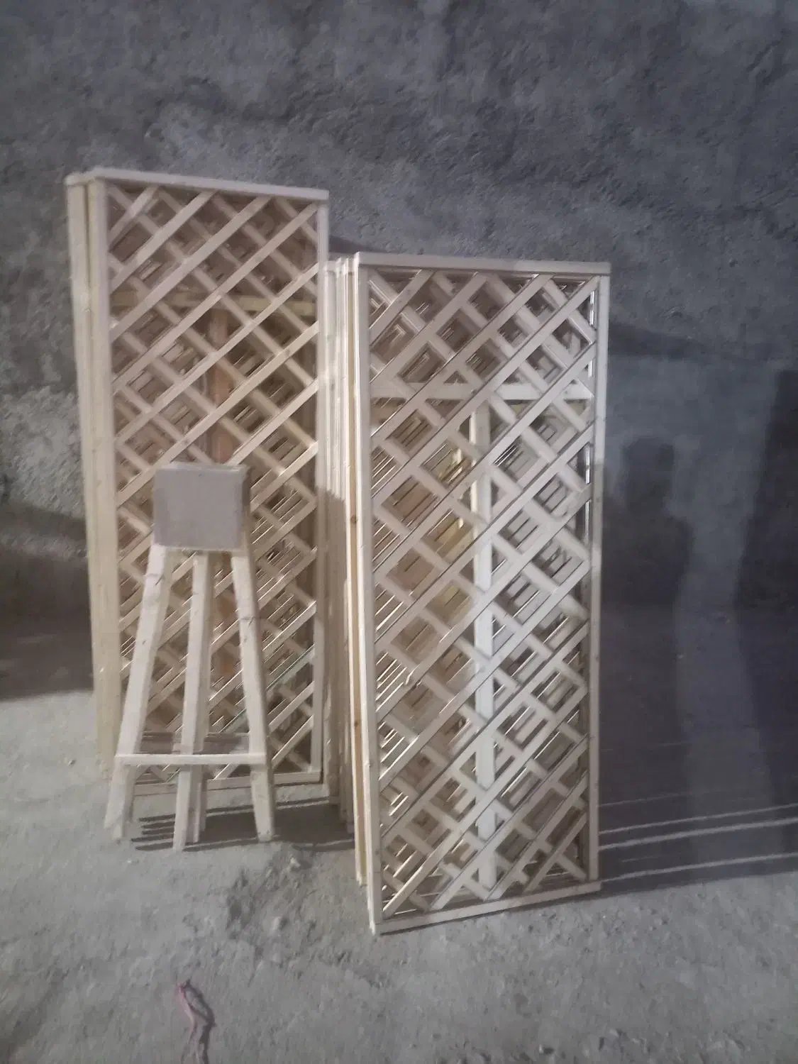 تولید انواع پایه گل وپایه شبکه ای|گل و گیاه طبیعی|تهران, مشیریه|دیوار