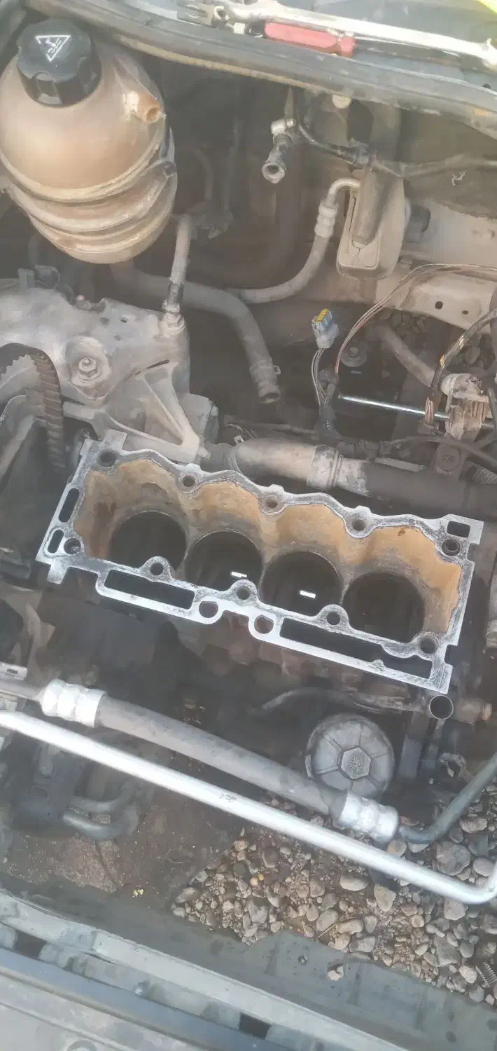 ۲۰۶مدل۸۵سفید در حد 95قابل معاوضه|خودرو سواری و وانت|جیرفت, |دیوار