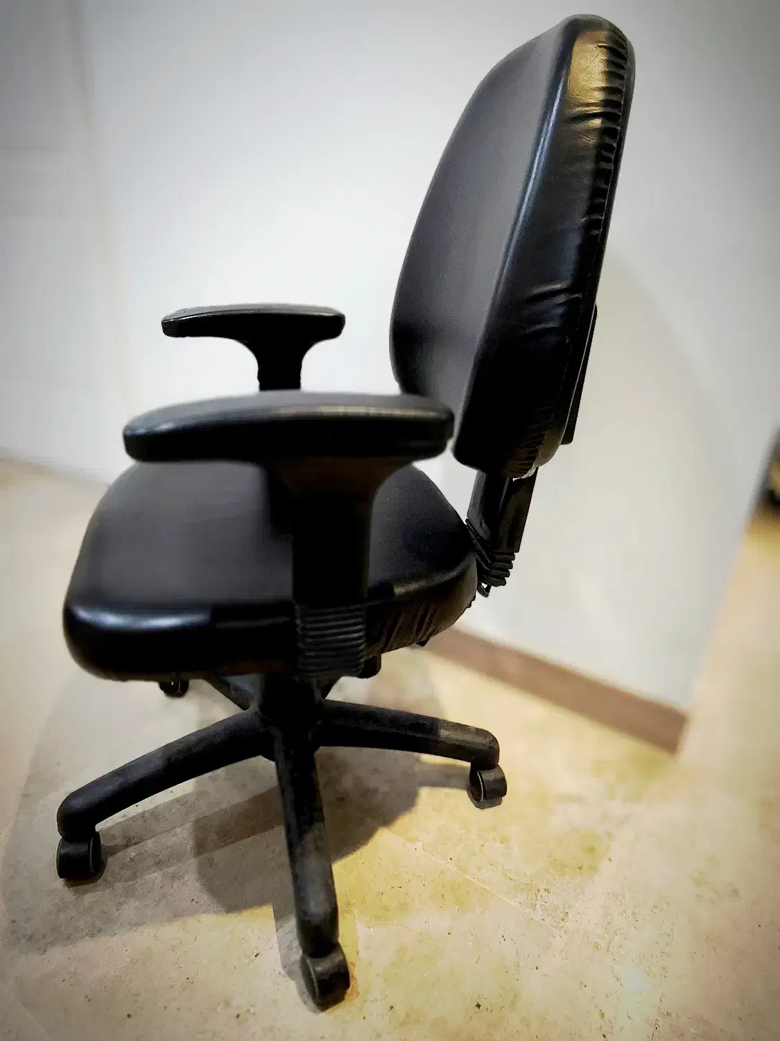 صندلی کامپیوتر چرخدار ، جکدار ، تمیز و مرتب|صندلی و نیمکت|تهران, فردوس|دیوار