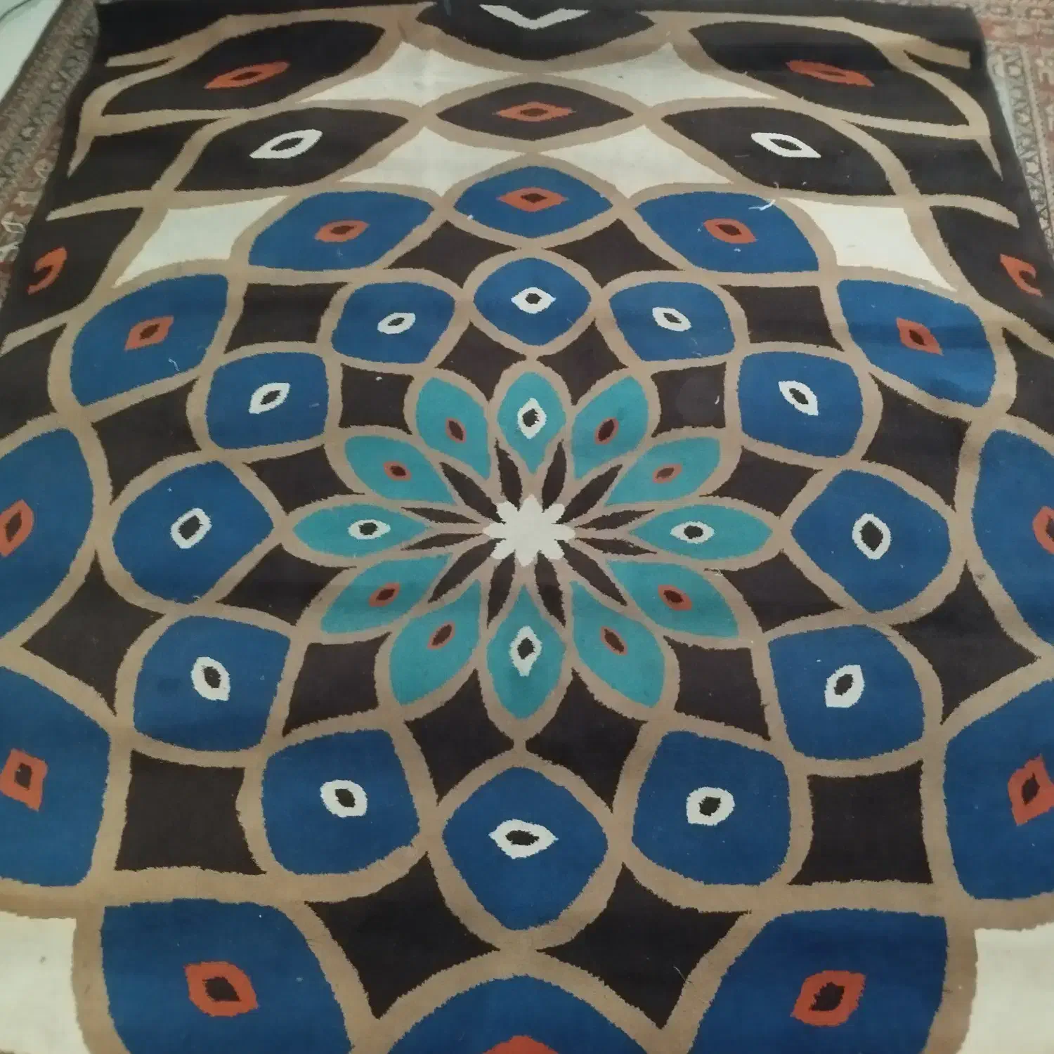 فرش|فرش|کرج, اصفهانی‌ها|دیوار