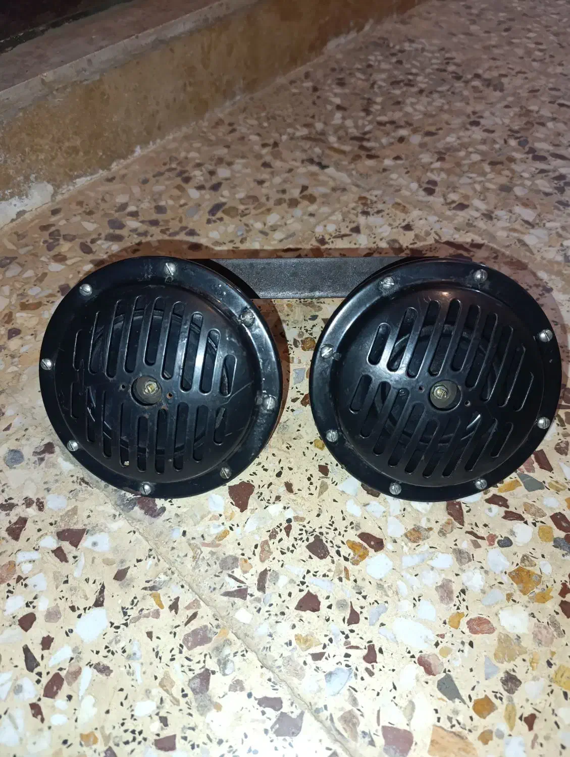 بوق ۱۰۱۱ اصلی|قطعات یدکی و لوازم جانبی|رشت, یخسازی|دیوار