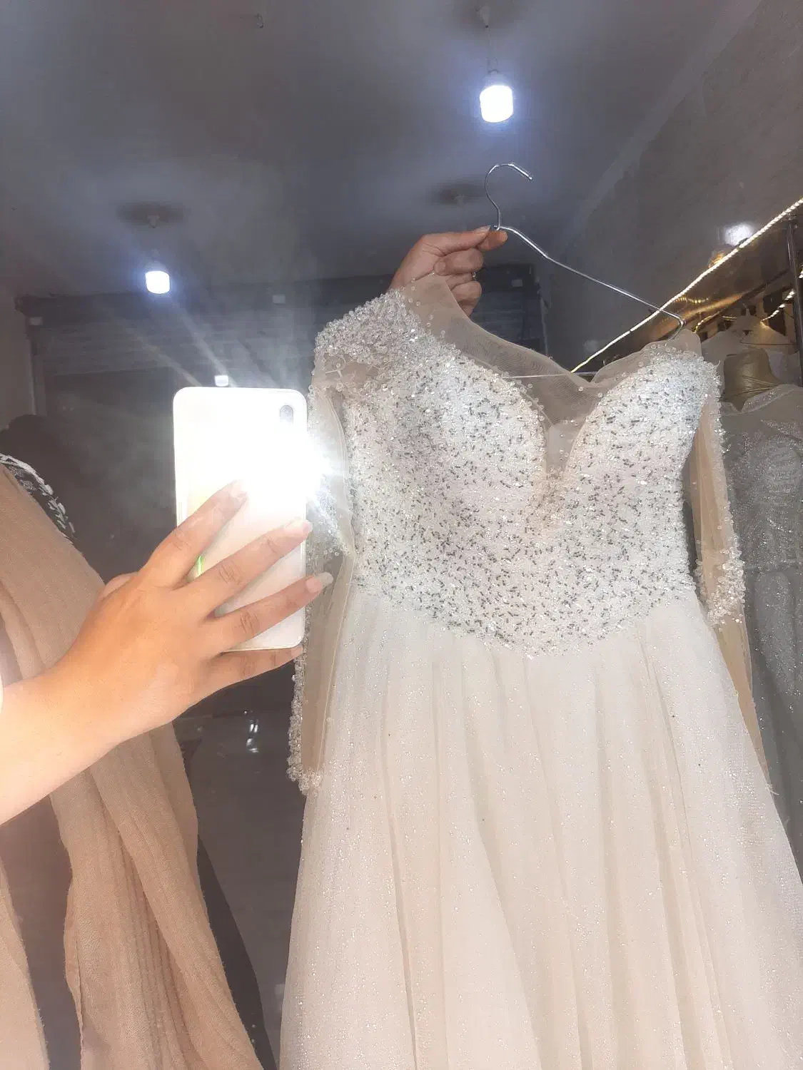 فروش ۴ دست لباس عروس|لباس|بندر ماهشهر, |دیوار