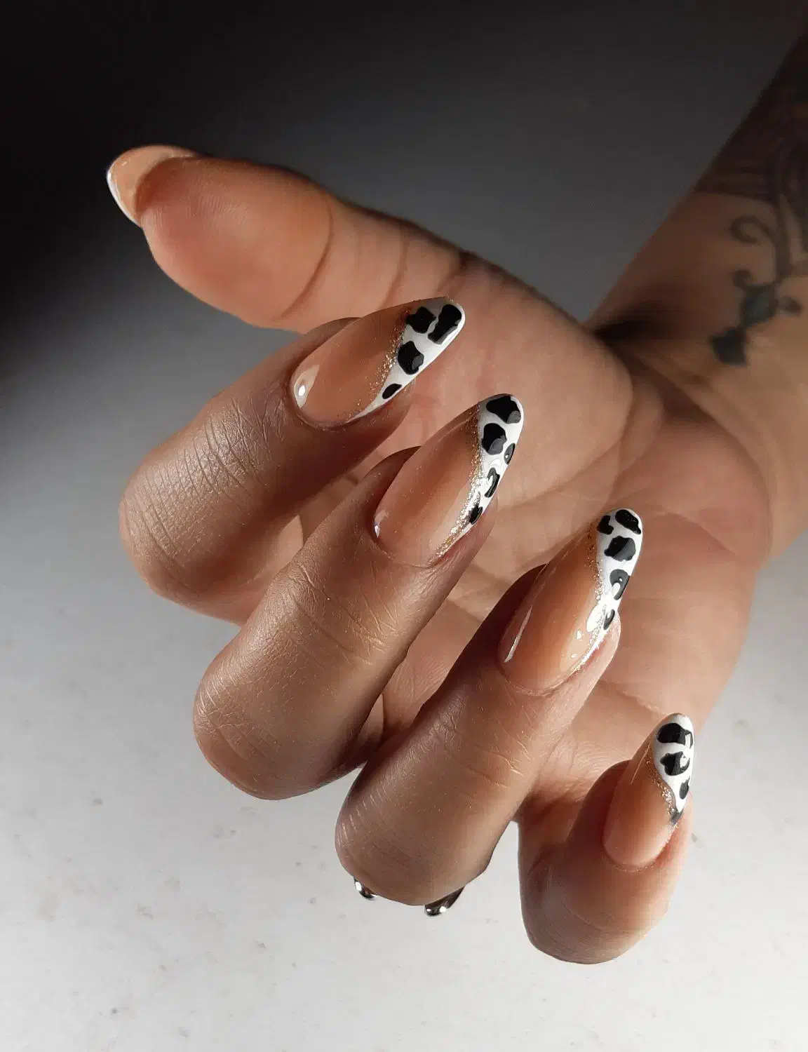 کاشت و آموزش ناخن(فلکه گاز)|خدمات آرایشگری و زیبایی|رشت, نامجو|دیوار