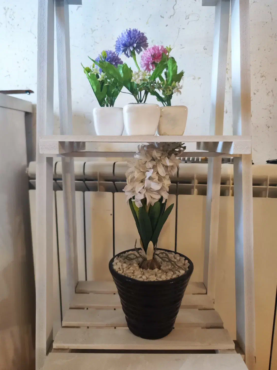 اسنتد چوبی همراه گلدن|گل مصنوعی|بندر انزلی, جزیره|دیوار