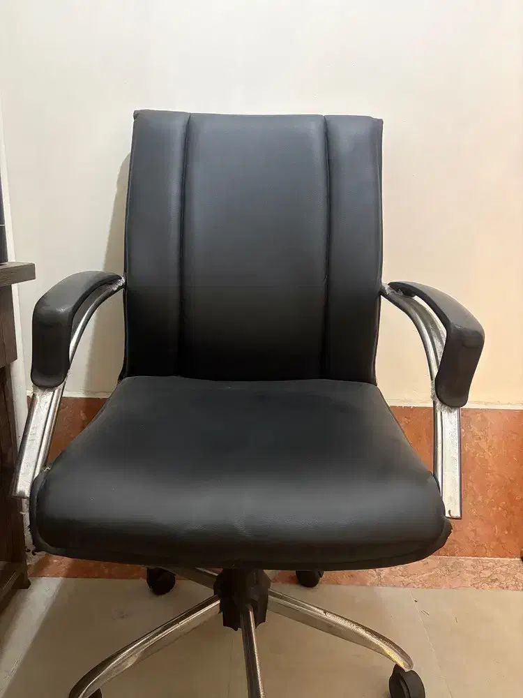 صندلی کامپیوتر در حد نو|صندلی و نیمکت|قائمشهر, |دیوار