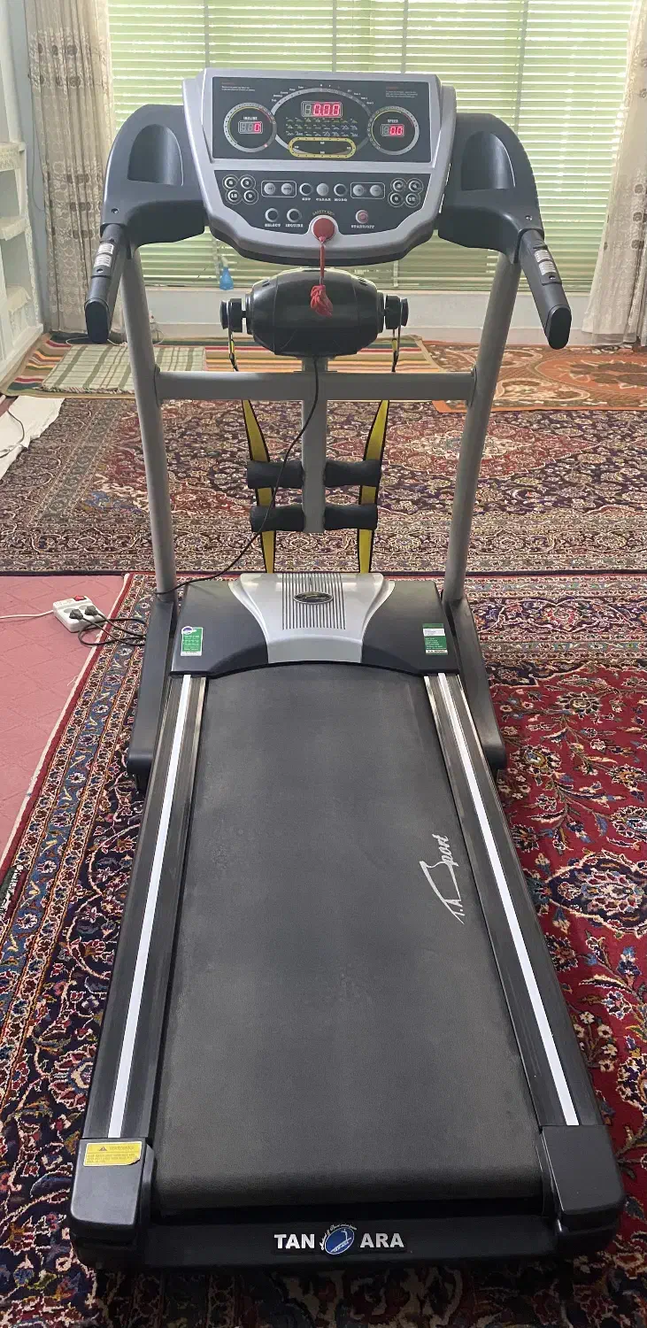 تردمیل باشگاهی تایوانی 120 کیلو در حد صفر|تجهیزات ورزشی|شیراز, انجیر|دیوار