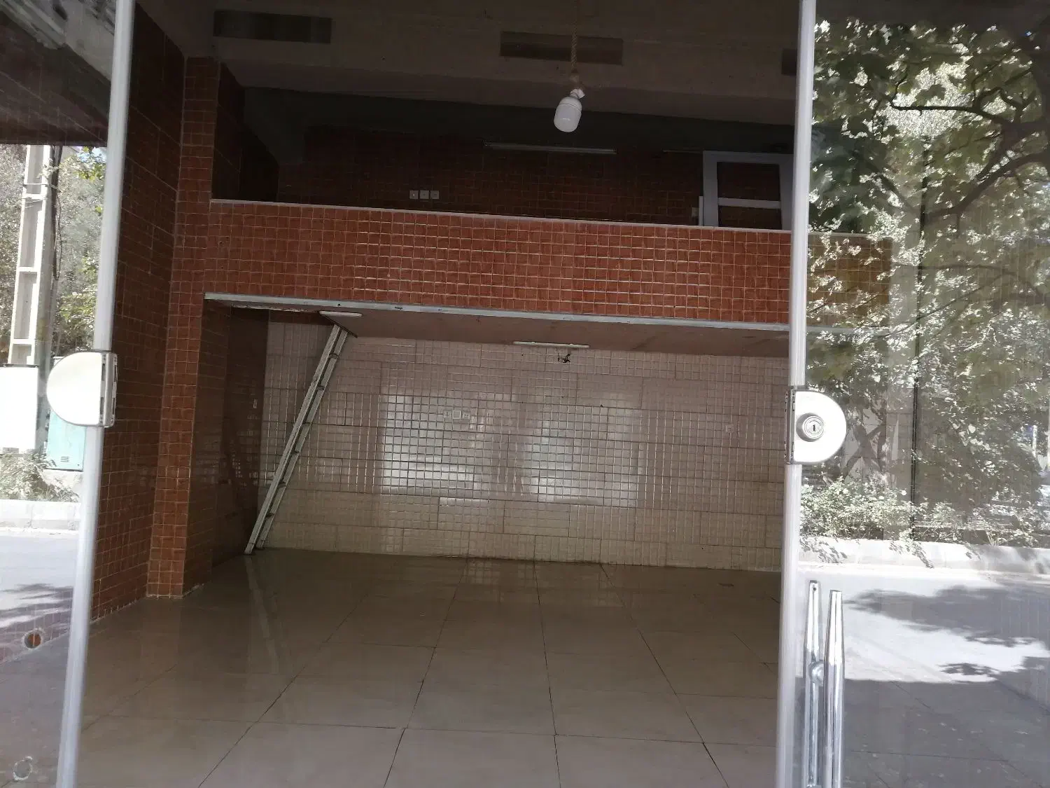 رهن و اجاره مغازه|اجارهٔ مغازه و غرفه|شیراز, شهرک جماران|دیوار