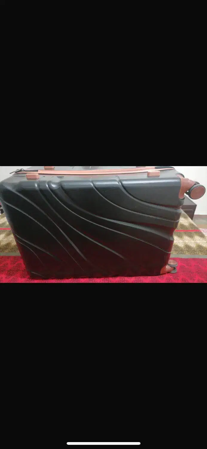 چمدان|کیف، کفش، کمربند|اهواز, آسیاباد|دیوار