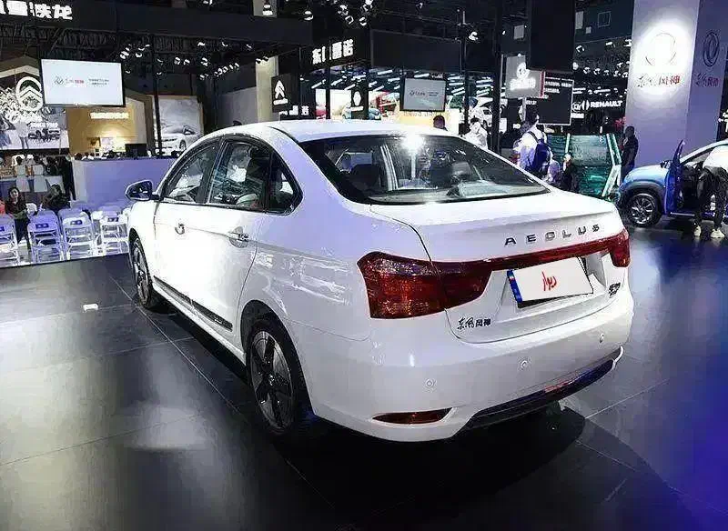 دانگ فنگ E70خشک اقساط ۳۰ ماهه|خودرو سواری و وانت|ورامین, ورامین|دیوار