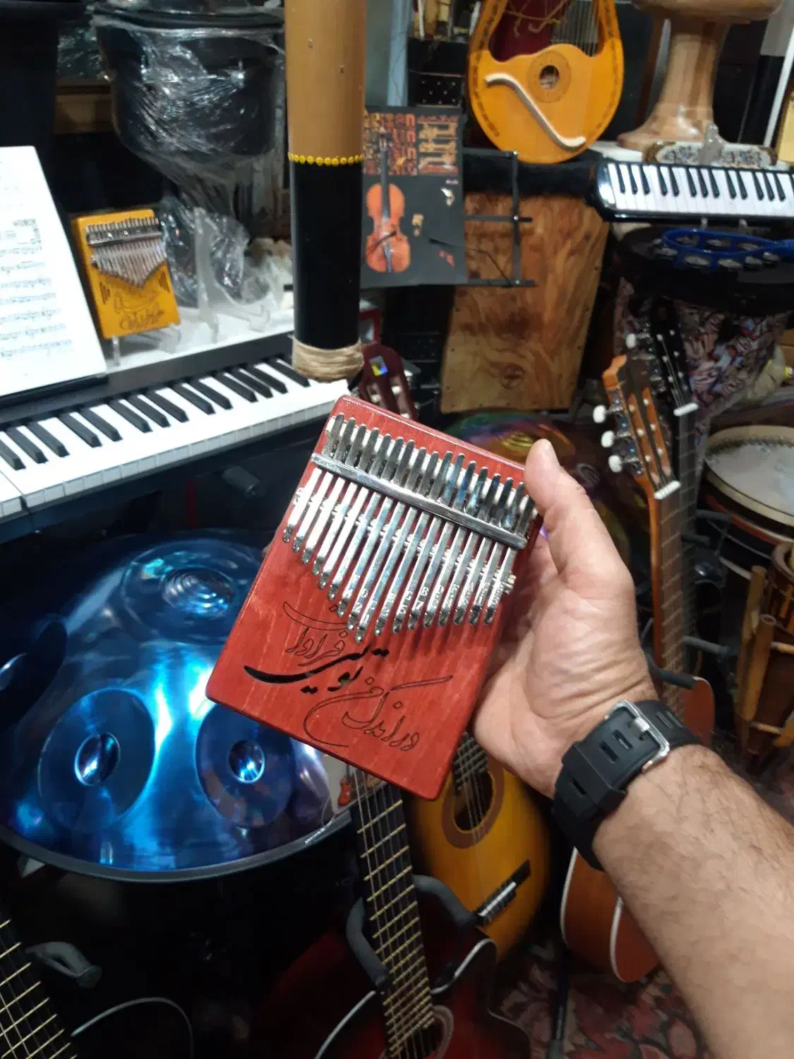 کالیمبا|سازهای سنتی|دزفول, |دیوار