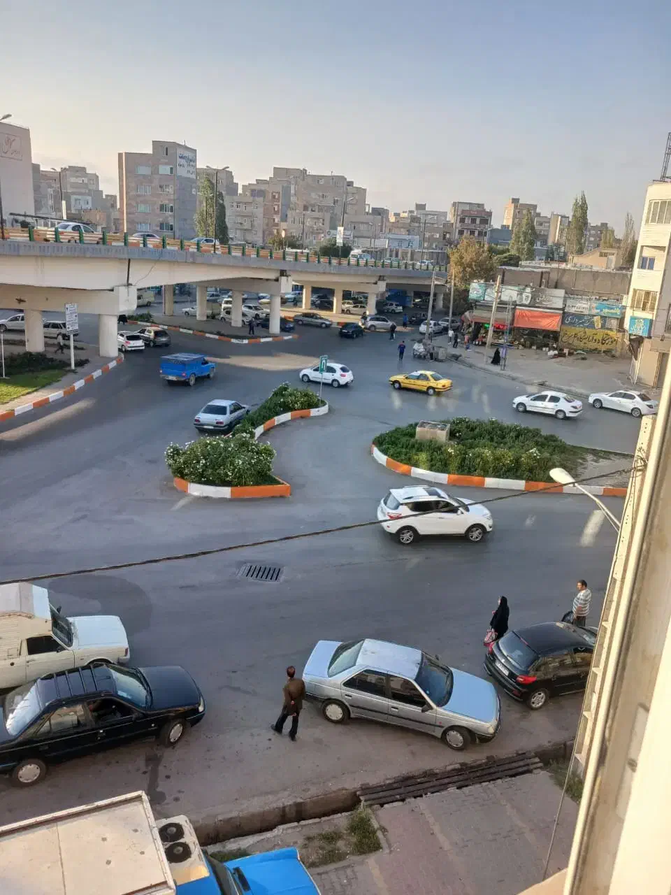 اجاره خدماتی ۱۰۰ متر / بر میدان سعدی|اجارهٔ دفتر کار، اتاق اداری، مطب|اردبیل, |دیوار