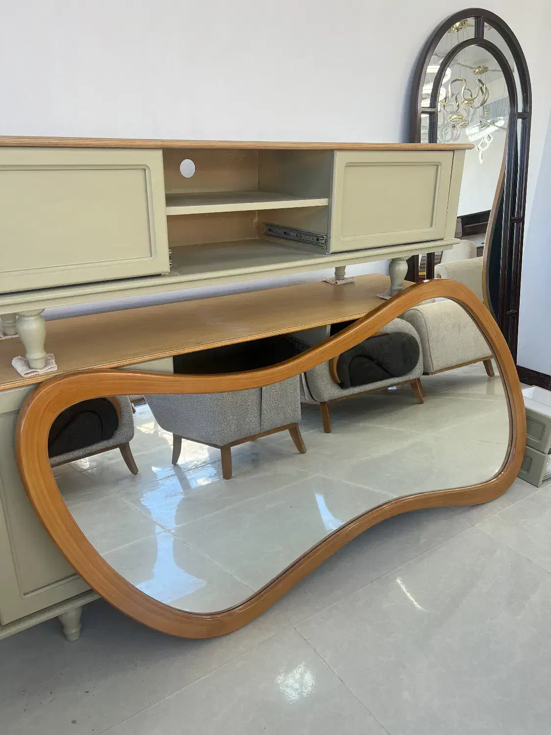 آینه چوبی فرم دار فقط۱۹۰۰ تخفیف شب یلدایی|آینه|همدان, |دیوار