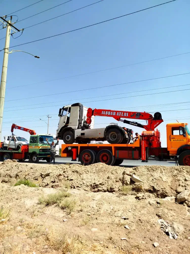 جرثقیل 7 تن دکل بلند جرثقیل سنگین ده تن شبانه روزی|خدمات حمل و نقل|اصفهان, آبشار|دیوار