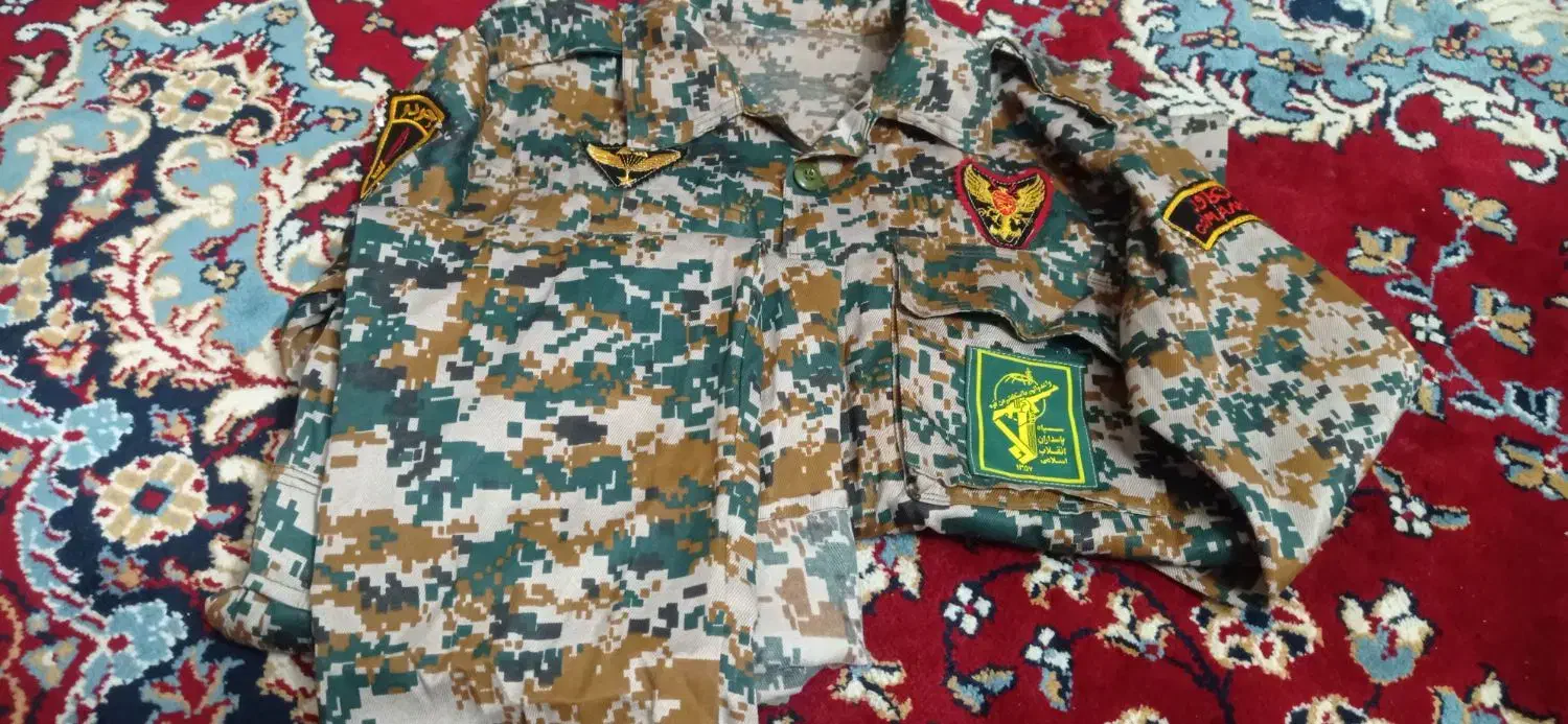 لباس نظامی|لباس|زاهدان, |دیوار