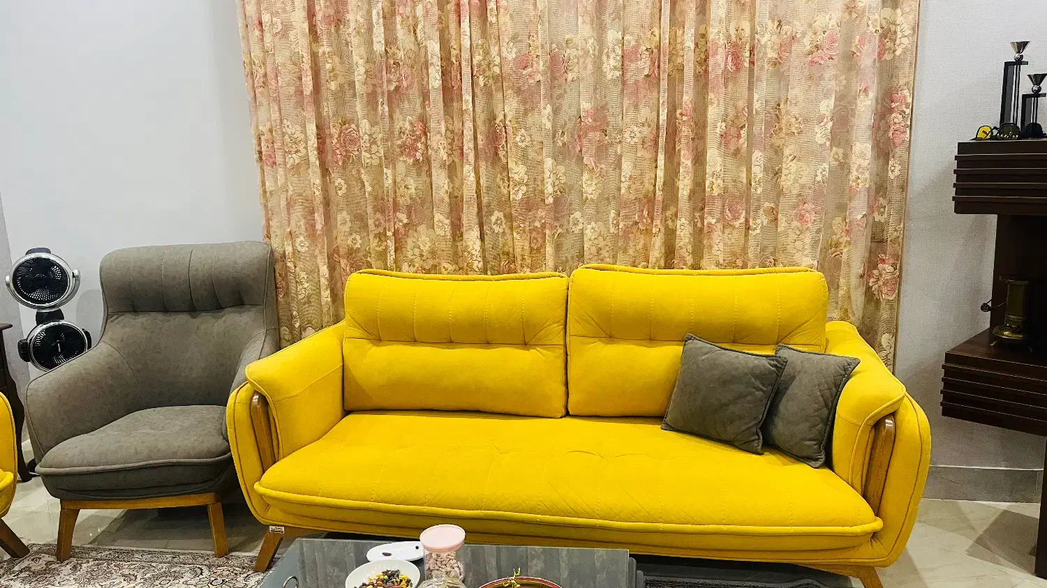 مبل تختخواب شو|مبلمان خانگی و میز عسلی|سبزوار, قصبه اب یمین|دیوار