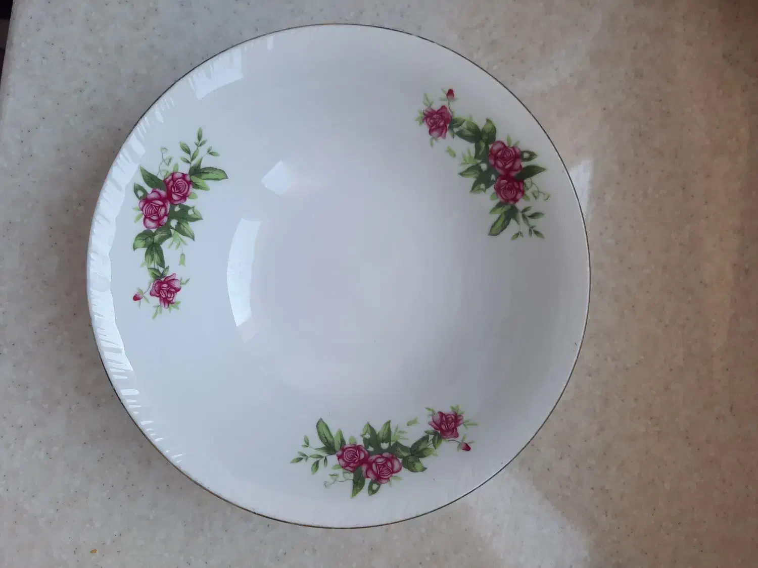 بشقاب گلسرخ|ظروف سرو و پذیرایی|شیراز, شهرک کوثر|دیوار