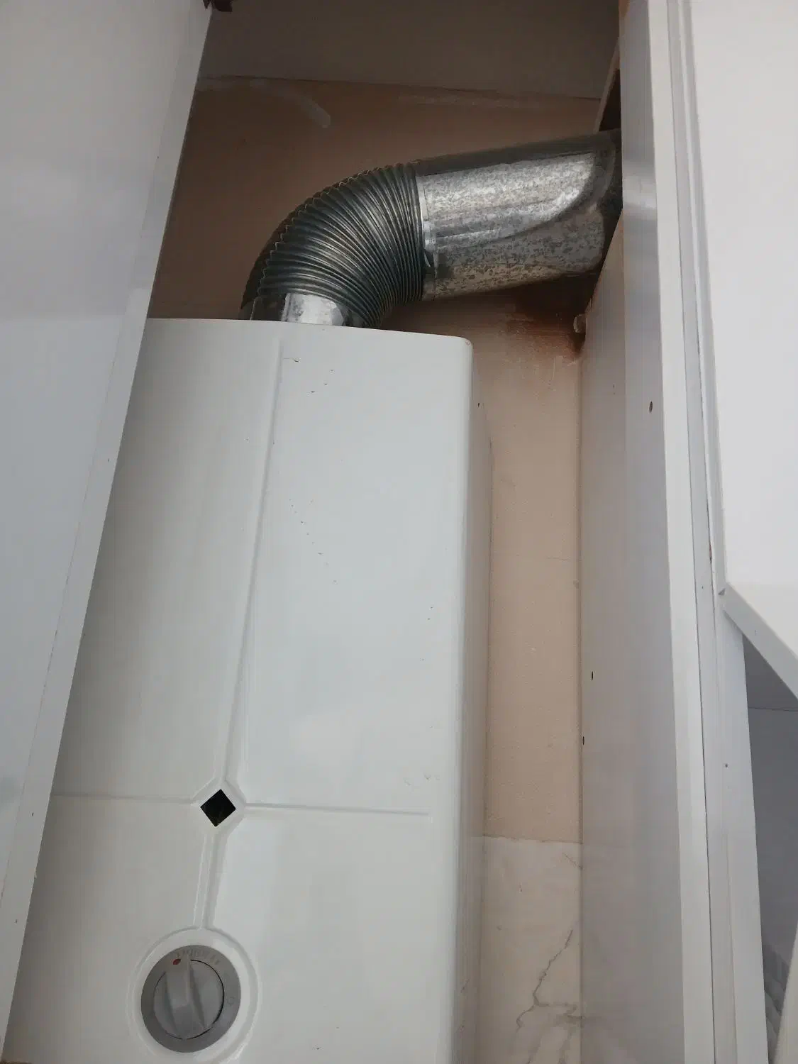 ابگرمکن دیواری|آبگرمکن، پکیج، شوفاژ|شبستر, |دیوار