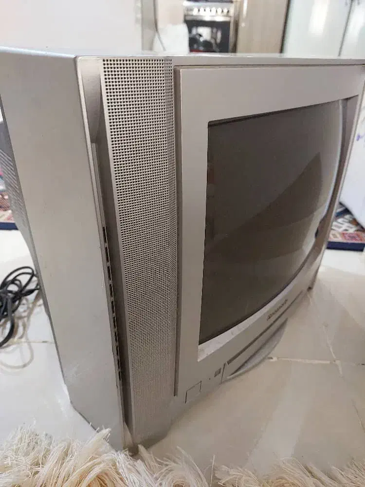 تلوزیون ۱۴ اینچ|تلویزیون و پروژکتور|بندرعباس, |دیوار