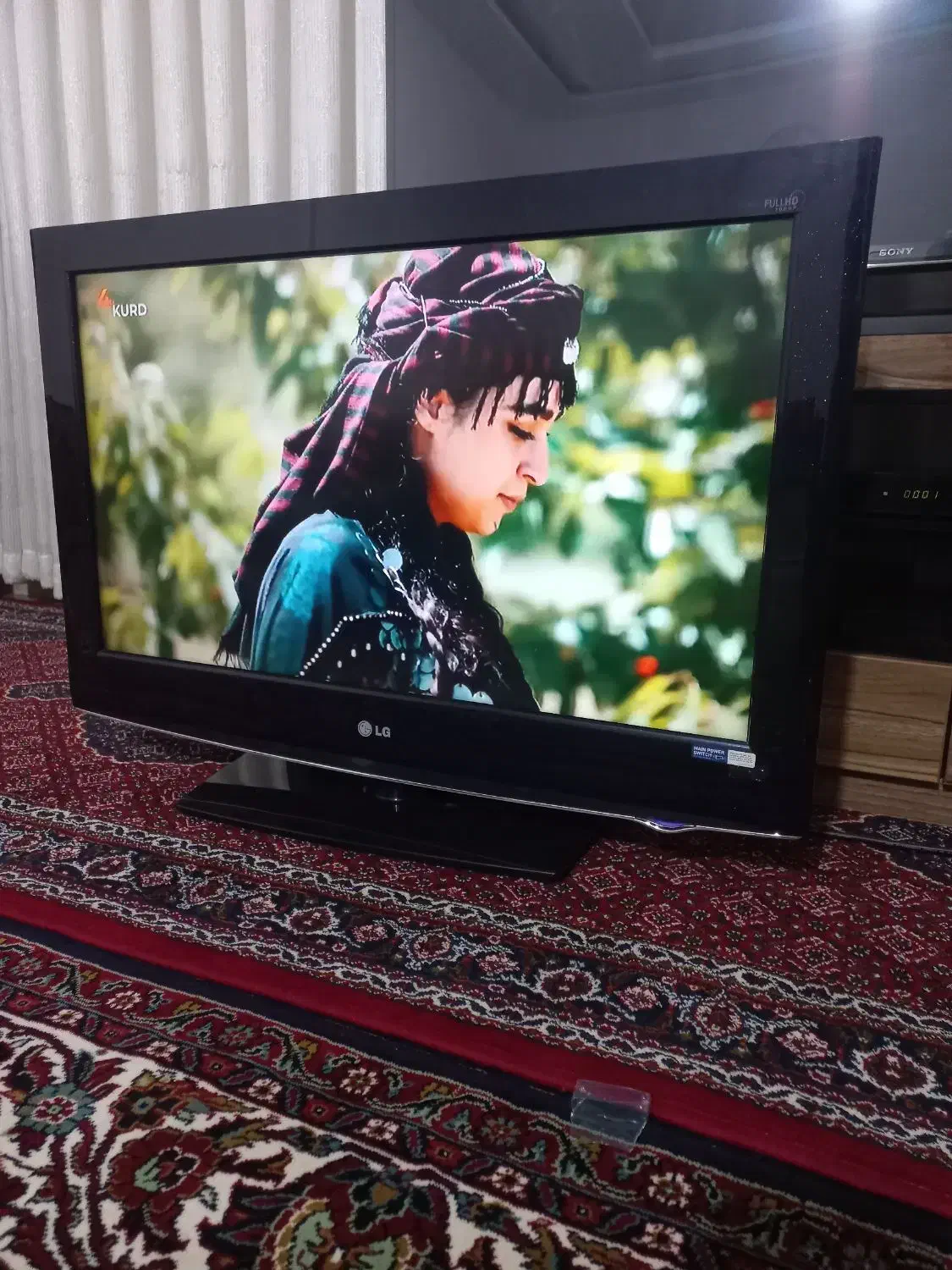 ال سی دی ۳۲ اینچ الجی|تلویزیون و پروژکتور|سنندج, |دیوار