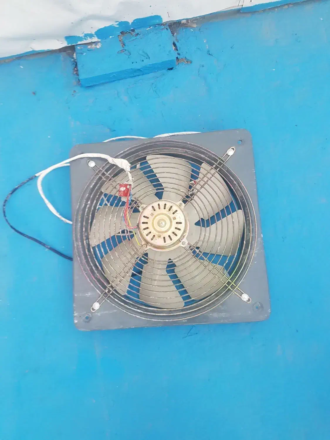 هواکش ۳۵×۳۵|پنکه و تصفیهکنندهٔ هوا|تبریز, |دیوار