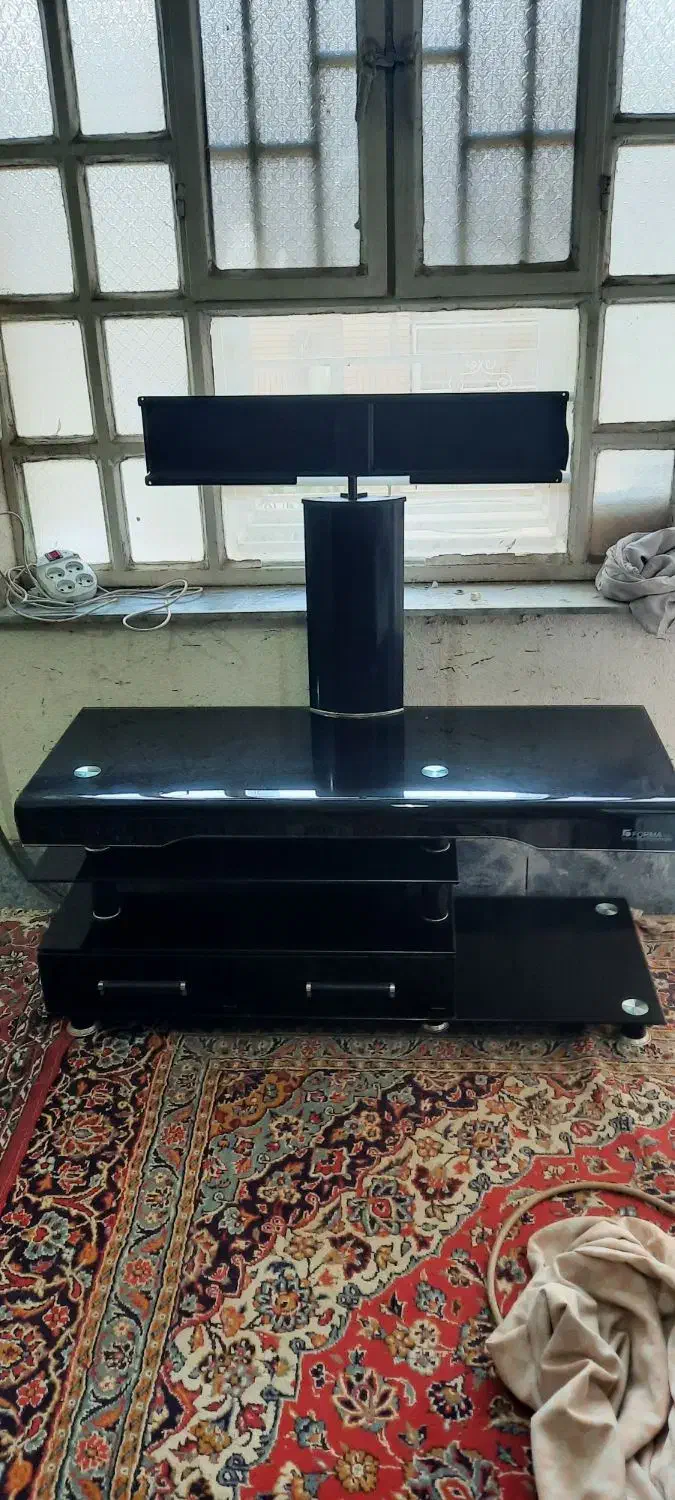 زیرتلویزیونی تمامشیشه ای|میز تلویزیون|اهواز, شهرک دانشگاه|دیوار