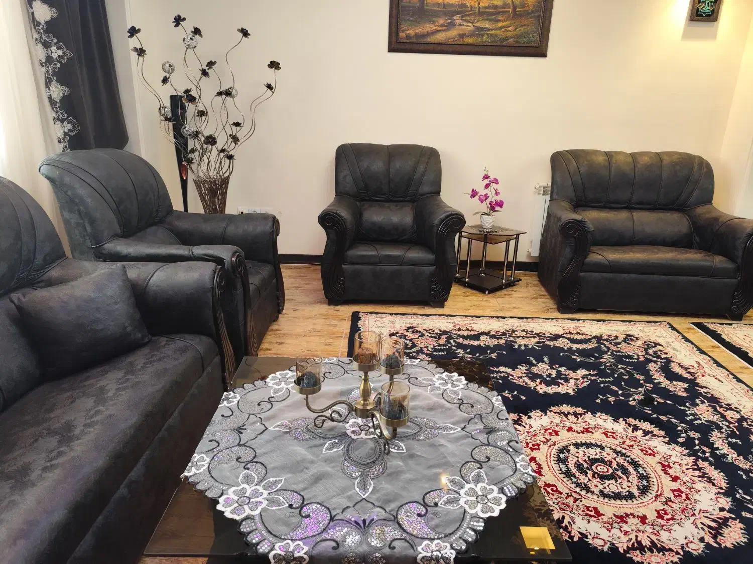 مبلمان چرم در حد نو|مبلمان خانگی و میز عسلی|تهران, جنت‌آباد شمالی|دیوار