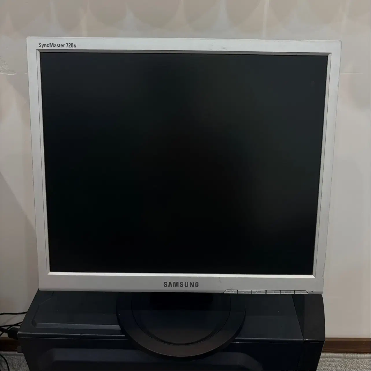 مانیتور سامسونگ مدلSync Master 720n|رایانه رومیزی|قم, صفاشهر|دیوار