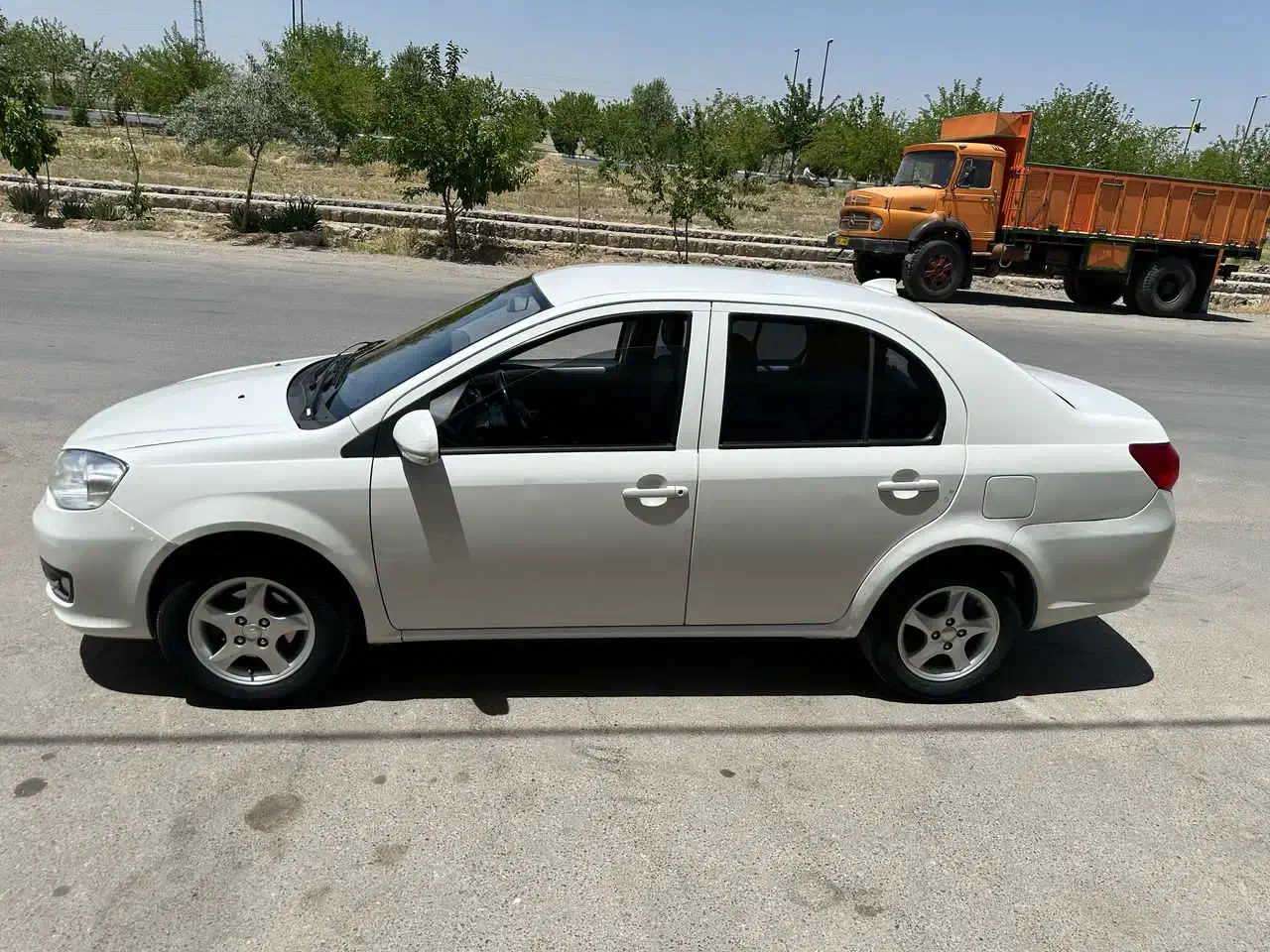 راین V5اتومات مدل۹۶درحدصفر|خودرو سواری و وانت|شهرکرد, |دیوار