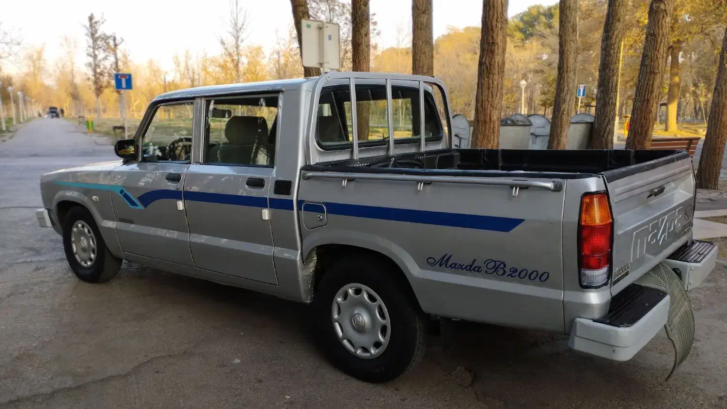 مزدا دوکابین|خودرو سواری و وانت|مشهد, پروین اعتصامی|دیوار